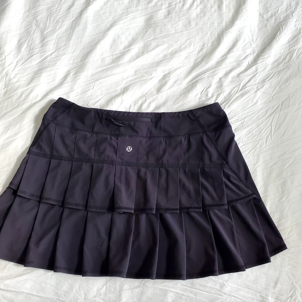 NWOT Lululemon Black Women's Skirt
